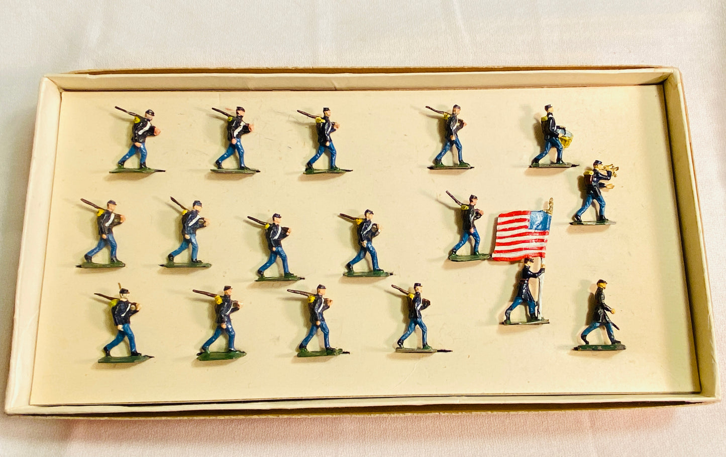 X - SAE 30mm  American Civil War Union Infantry Marching In Box