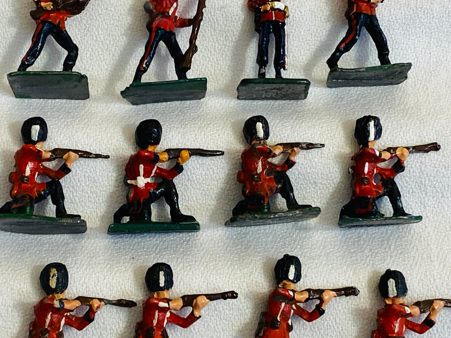 SAE 30mm  British Colonial Grenadier Guards Infantry