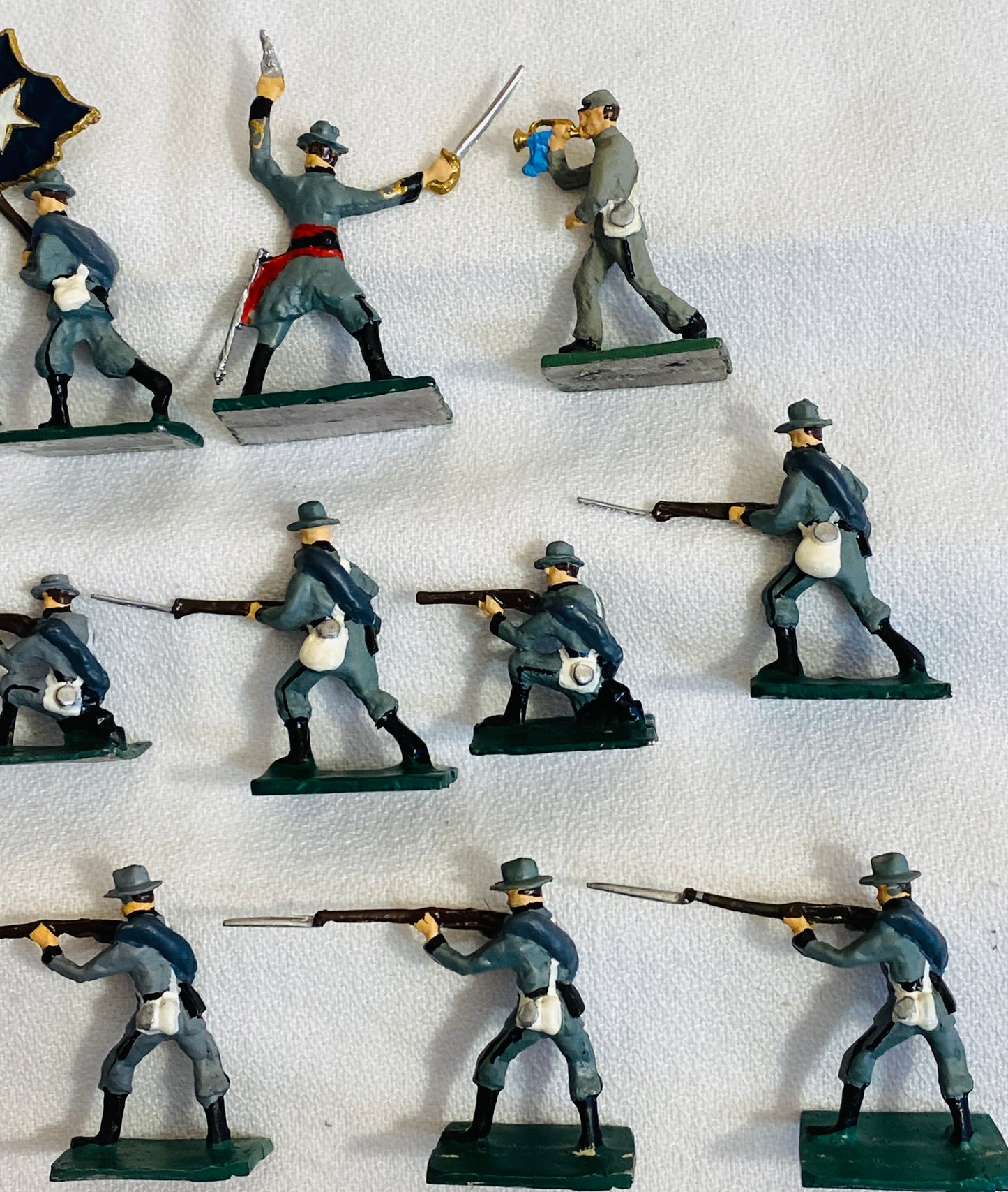 X- 30mm ModelToys USA - SAE Compatible Confederate Texas Infantry Soldiers & Lone Star Flag