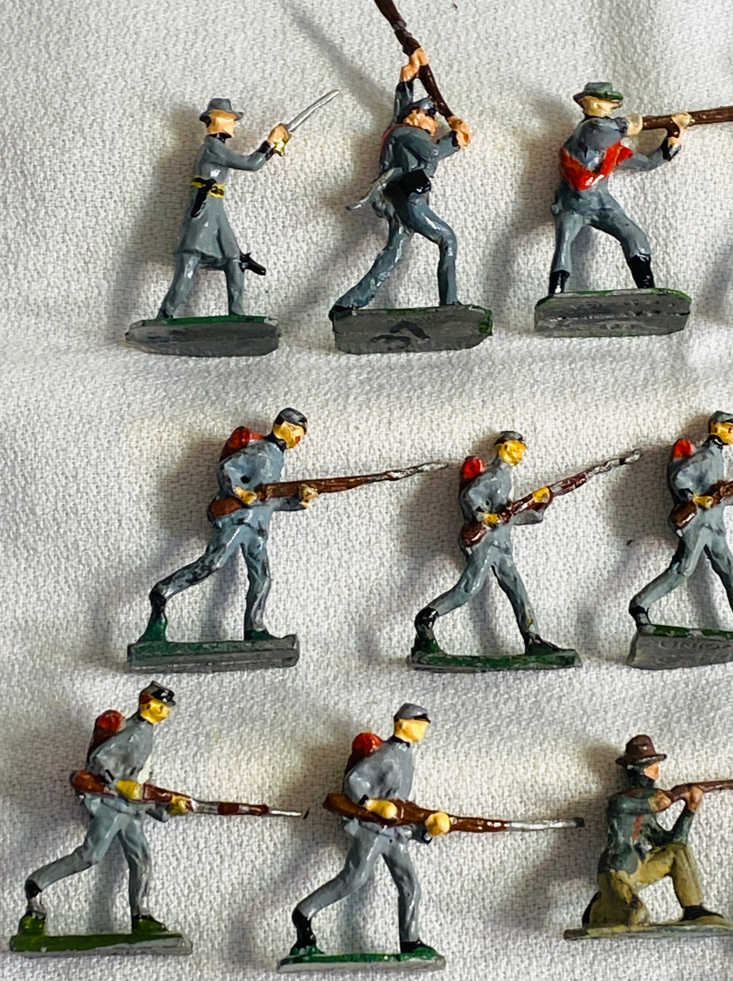 X- SAE 30mm American Civil War Confederate Infantry Lead Toy Soldiers