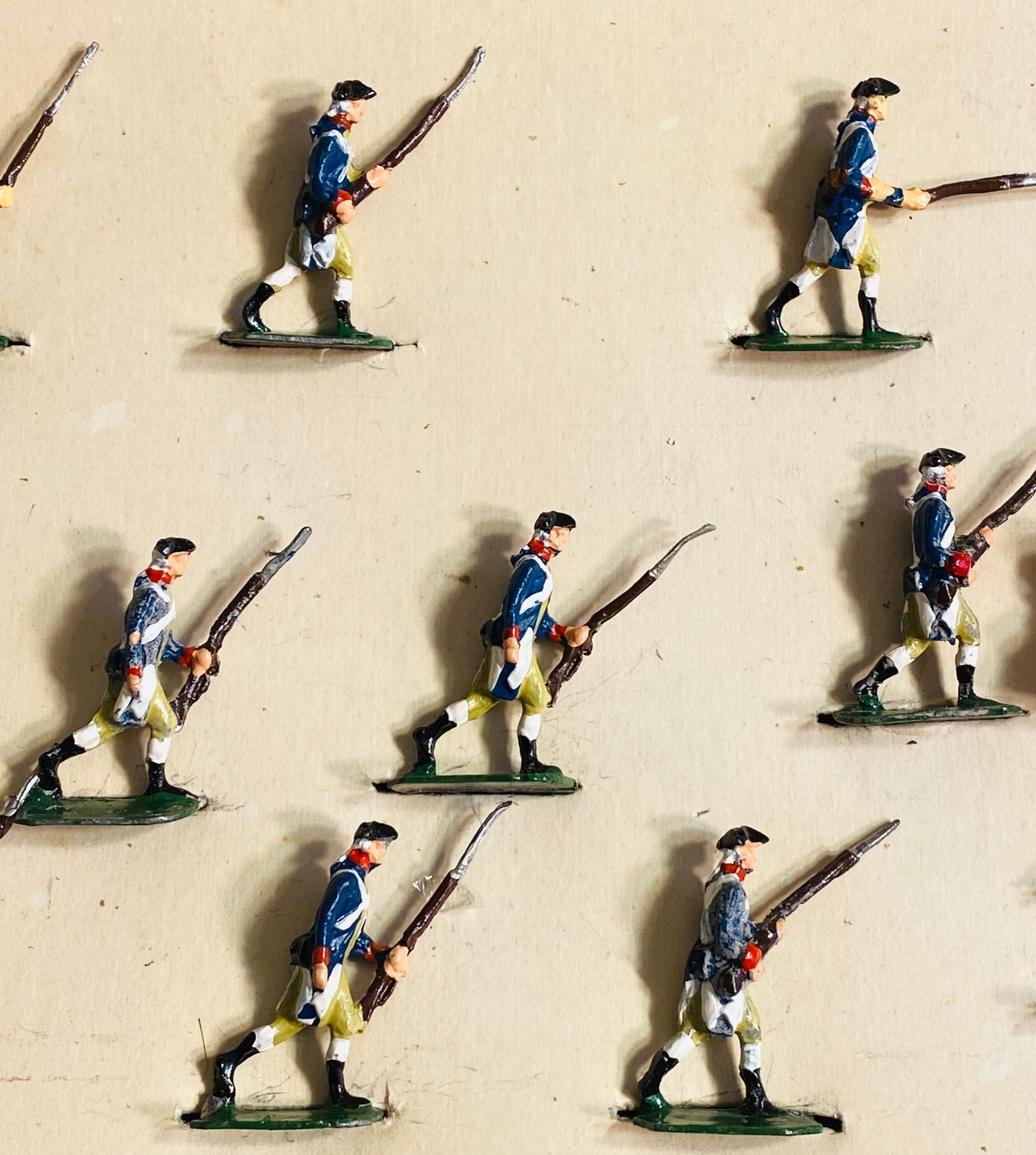 X- SAE 30mm American Revolutionary War Infantry Soldiers Advancing- In Box