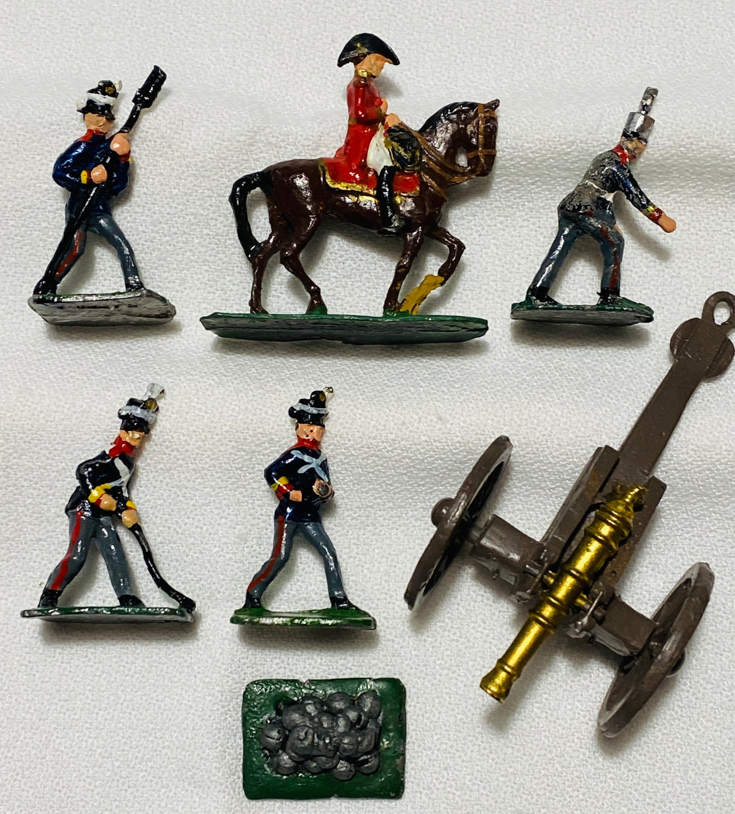 X SAE 30mm  Napoleonic War British Artillery Soldiers Made In Union S Africa